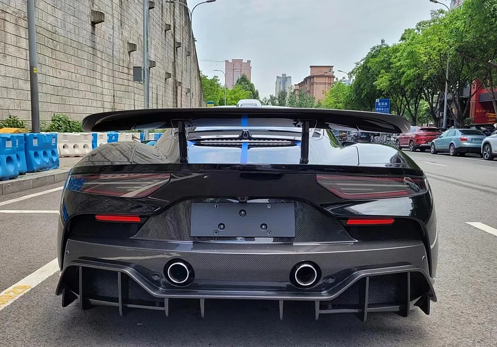 Suitable for Maserati MC20 Retrofit Upgrade Carbon Fiber Rear Diffuser Bumper Body Kit
