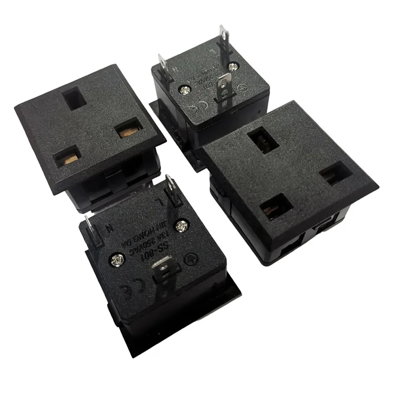 1PCS Black UK 13A 250V embedded industrial outlet British HK Singapore AC Power Socket Panel Mount Power Receptacle