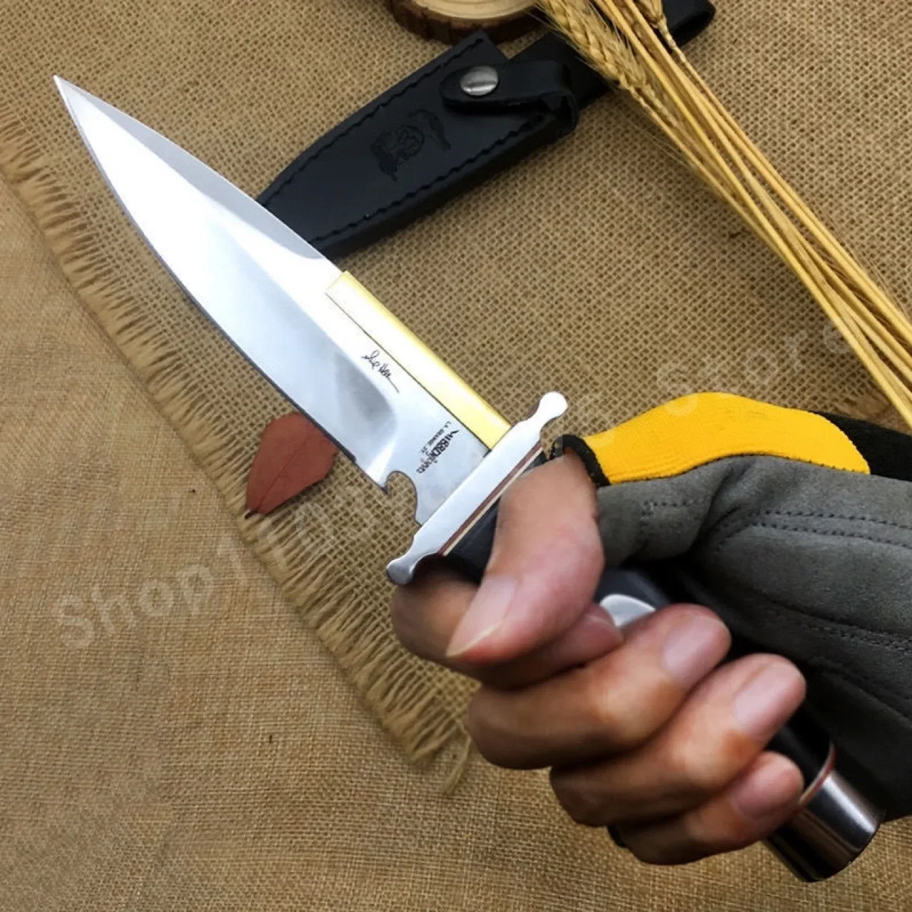 Field Survival Knife 9Cr13Mov Blade Blackwood Handle Camping and Hiking Tactical Defense Equipment Practical Cutting Knife