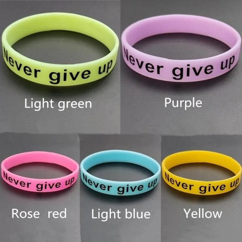 2pcs Never Give Up Silicone Wristband Glow in The Dark Rubber Band Luminous Bracelet Motivational Wrist Strap Inspirational Gift