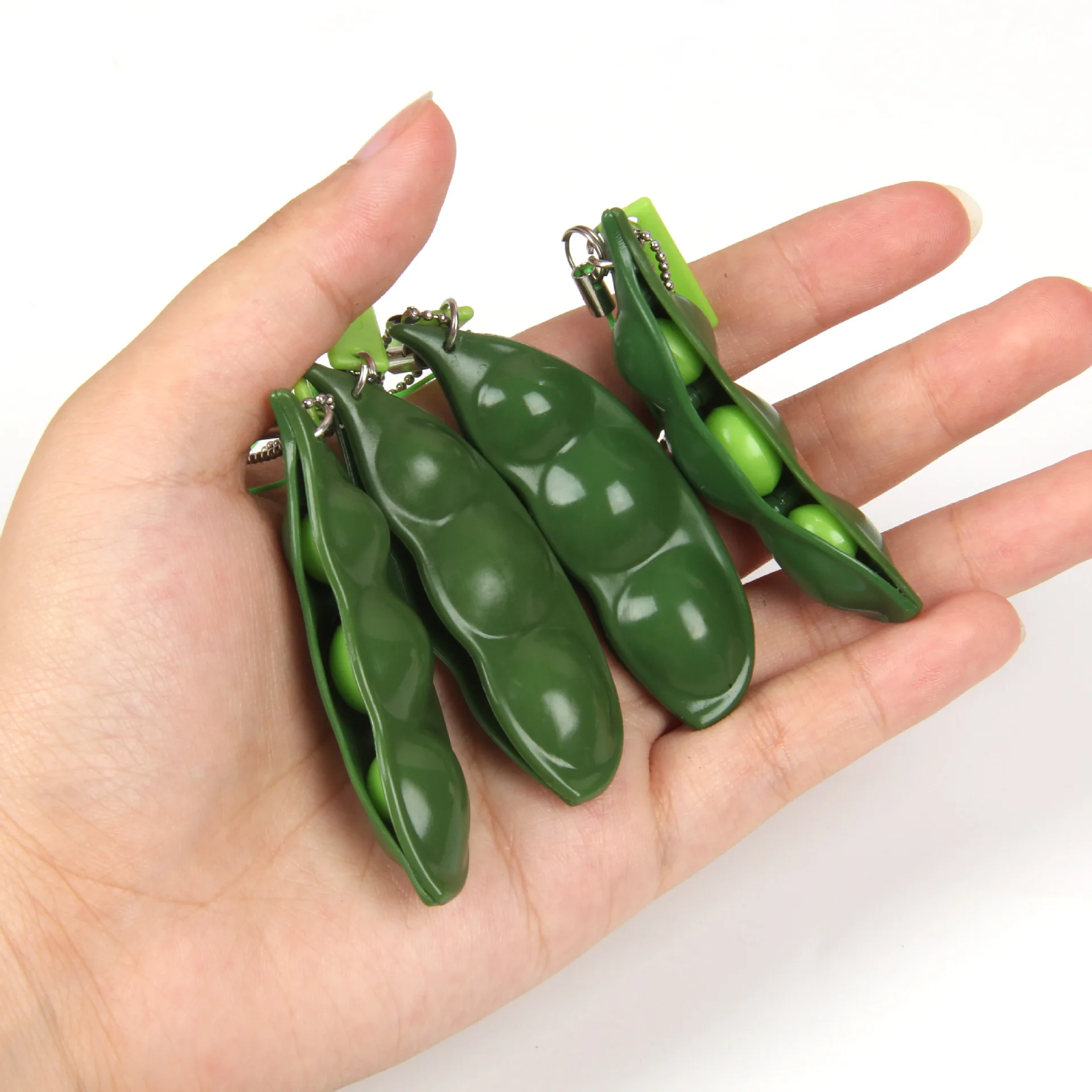 10Pcs Cute Squeeze Peas Beans Keychain Fidget Stress Adult  Toys for Kids Adults Birthday Party Favors Pinata Fillers Gifts