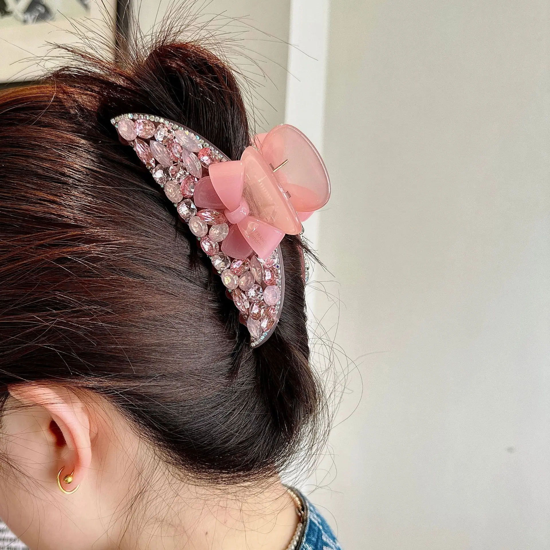 女性用クリスタルヘアクロー,光沢のあるヘアクリップ,カラーバレッタ,高品質,ラインストーンヘアピン,ヘアアクセサリー