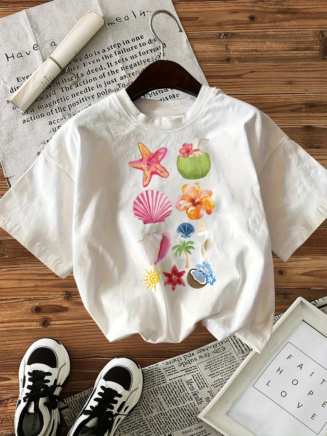 

Hand-Painted Style Short-Sleeve T-Shirt with And Starfish Prints Summer Short Sleeved Harajuku Streetwear Tops Aesthetic Clothes