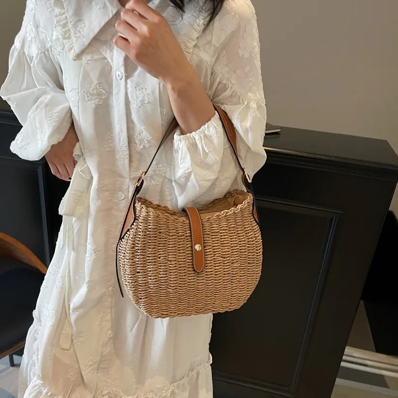 

2025 Straw-woven Bag, Fashionable Women's Crossbody Bag, Hand-woven Underarm Bag, Casual Single-shoulder Bucket Bag