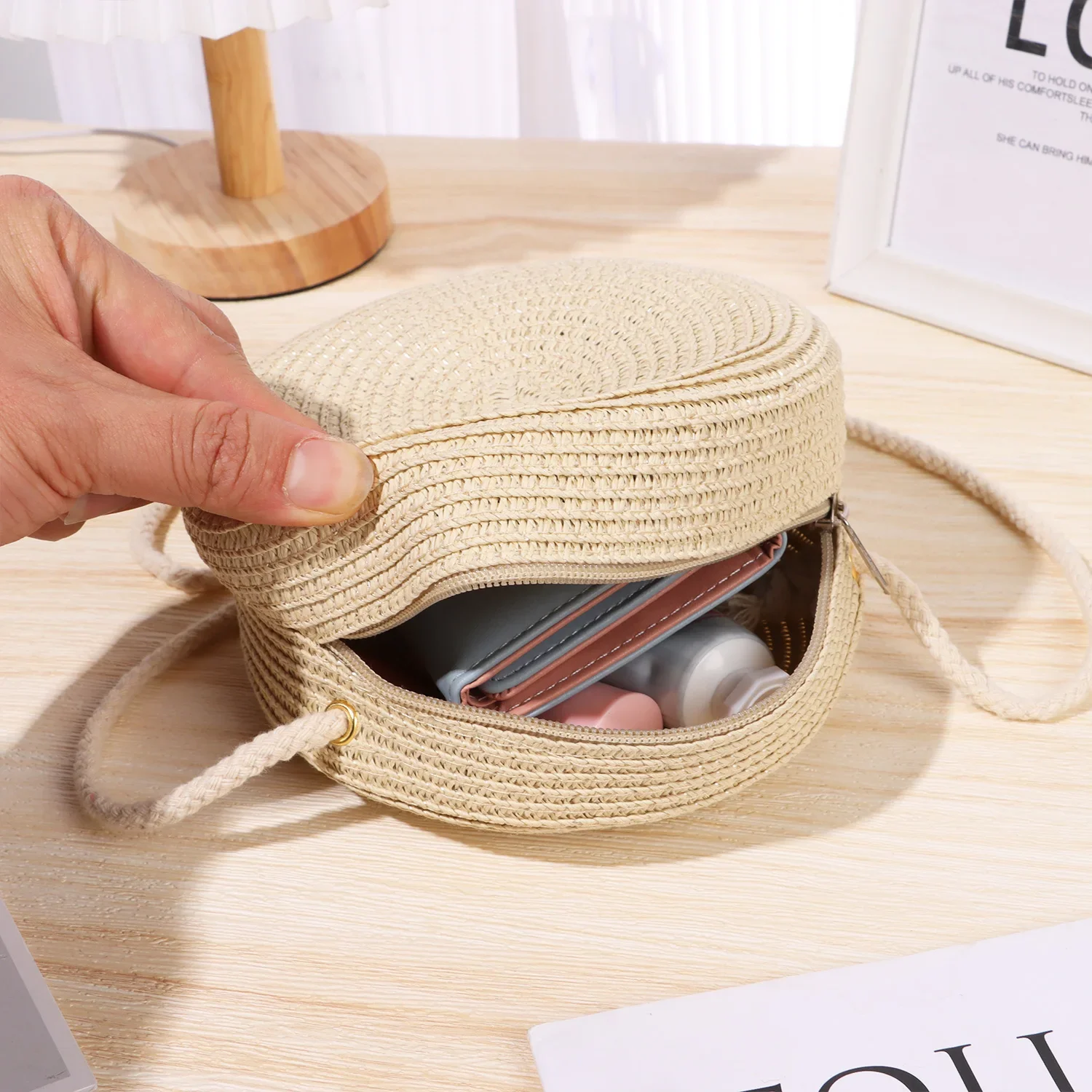 New Fashion Round Straw Bag Handmade Rattan Woven Straw Handbag Summer Beach Bag Handbag Knit For Women Girl Shoulder Bags