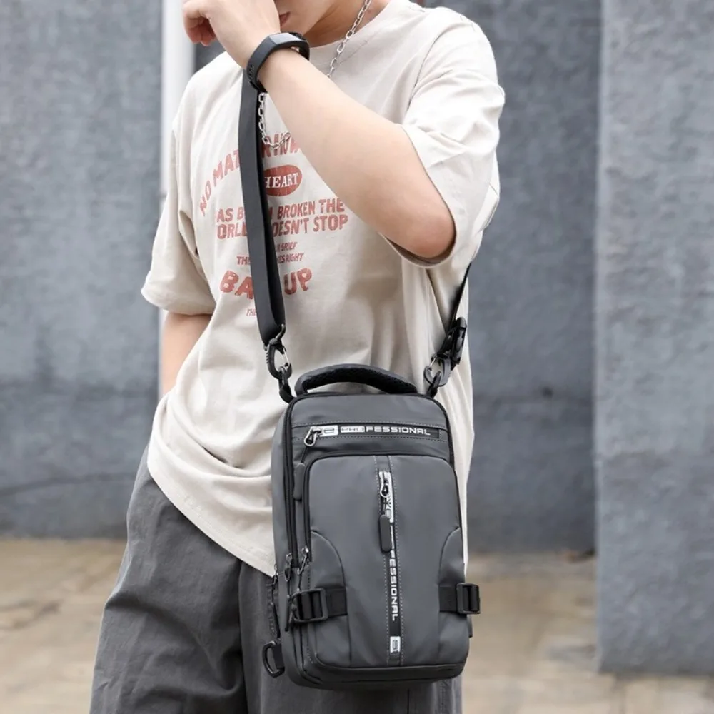 

Fashion Multi Pockets Men Chest Bag Shoulder Bag USB Charging Sports Message Bag Large Capacity Zipper Crossbody Bag Travel