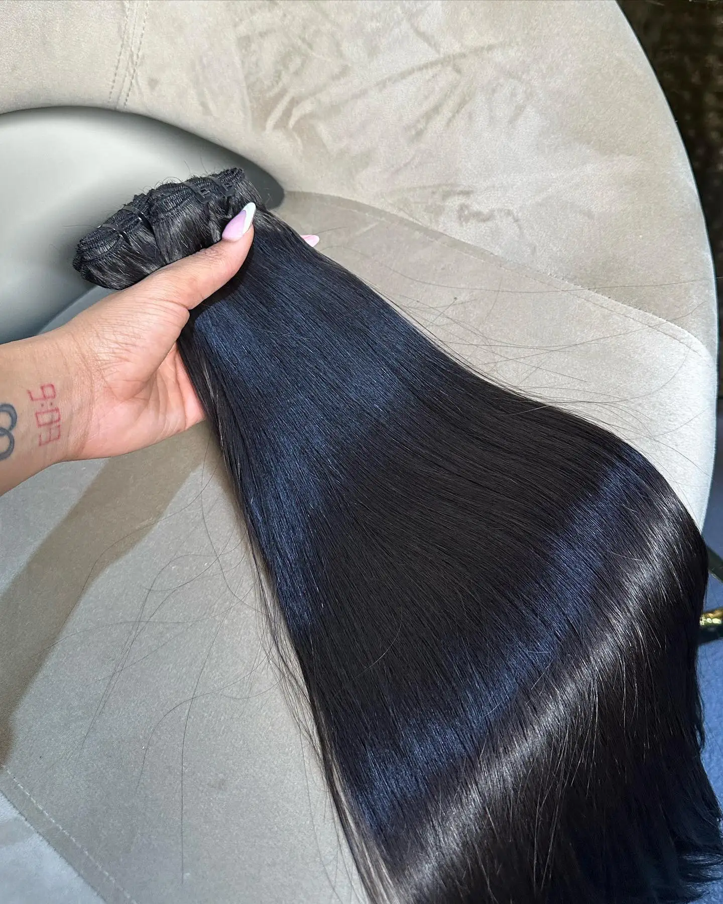 How to Choose the Best Hair Weave Process: A Detailed Review of Straight Human Hair Bundles