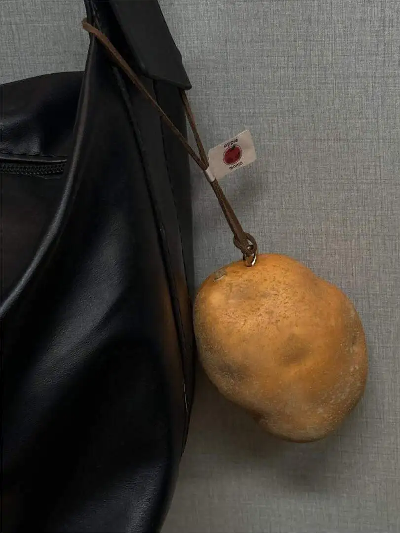 Creative Cute Tomato Vegetable Simulation Decoration Pendant Fruit Design Accessory Lovely Hanging Ornament for Bags