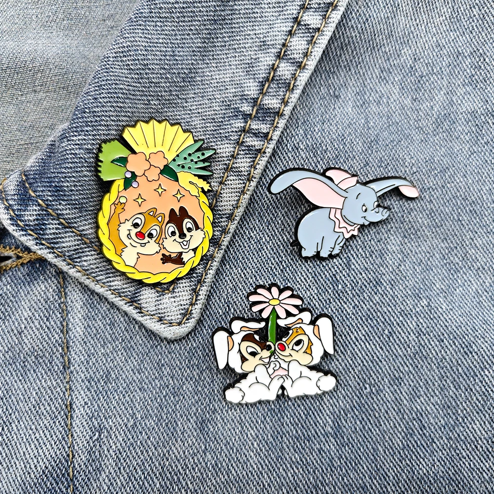

Disney Chip & Dale Brooch Cute Cartoon Dumbo Metal Enamel Badge Brooch Pin for Clothing Backpack Accessories Birthday Party Gift