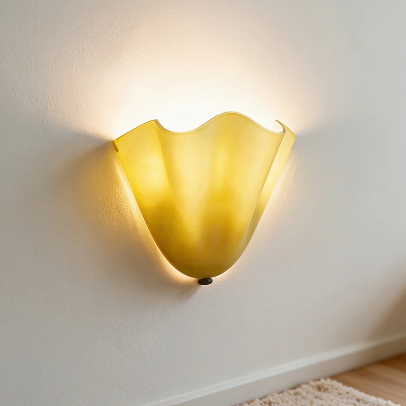 Retro Colorful Berry Glass Wall Lamp French Shell Shape Background Wall Living Room Bedroom Bedside Interior Decoration Lamp
