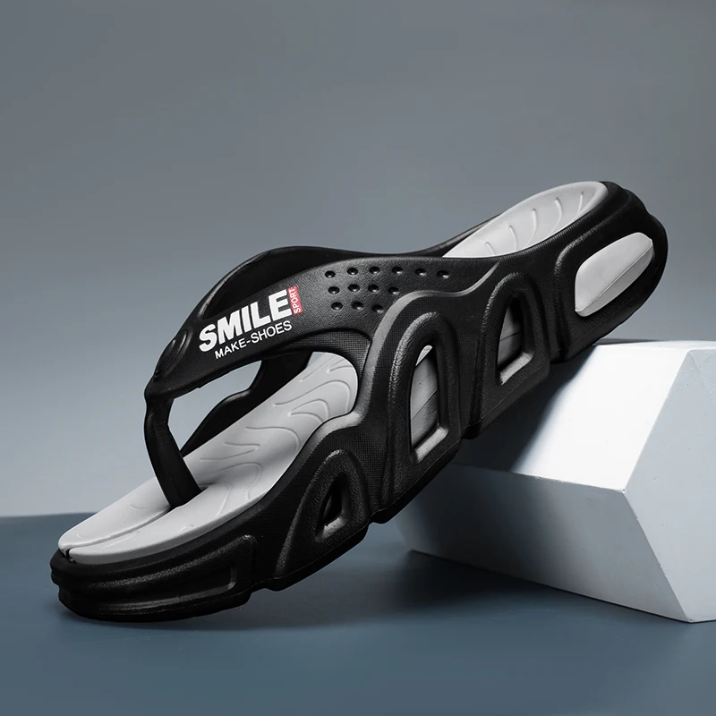 

High Quality Summer Men's Flip Flops Outdoor Indoor Slippers Thick Soft Sole New Men Beach Sandals Non-slip Home Men Slippers