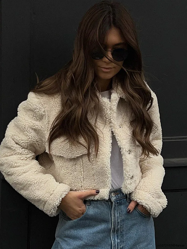 

Casual Faux Lamb Wool Short Women Winter Coats 2023 Long Sleeve Turn Down Collar Pocket Autumn Jackets Female Warm Streetwear