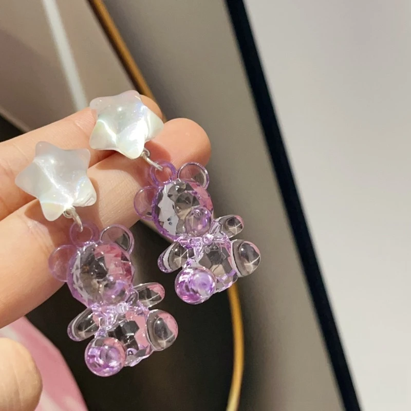 

South Korean Transparent Bear Earnail 2025 New Love shaped Earclip Earrings Beautiful Holiday Gift