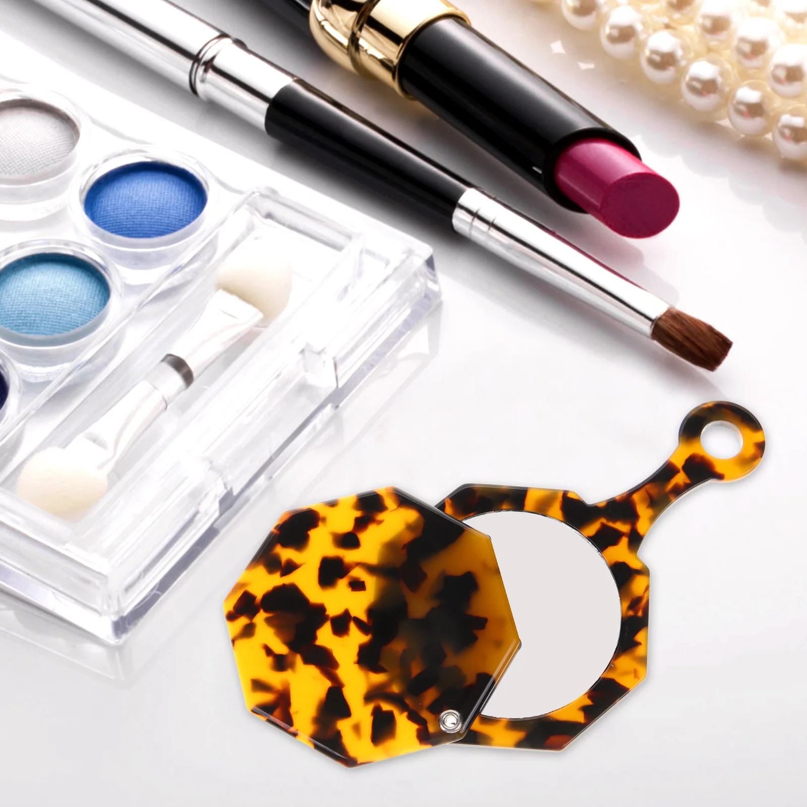 

Handheld Makeup Mirror Vintage Style Acetate Build Lightweight Portable Small Mirror for Travel Daily Use Chic Feminine Gift