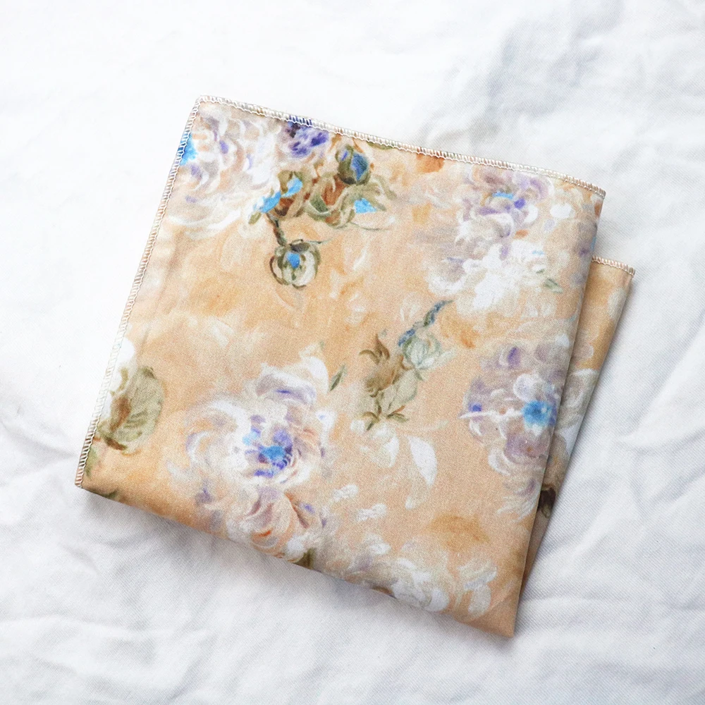 ผ้าเช็ดหน้าผู้ชายลายดอกไม้สีสันสดใส ดีไซน์ใหม่ปี 2025 ผ้าฝ้ายคุณภาพดี พร้อมกระเป๋า  สีชมพู สีเขียว สำหรับงานแต่งงาน งานปาร์ตี้  ชุดเจ้าบ่าว  อุปกรณ์เสริมชุดสูท