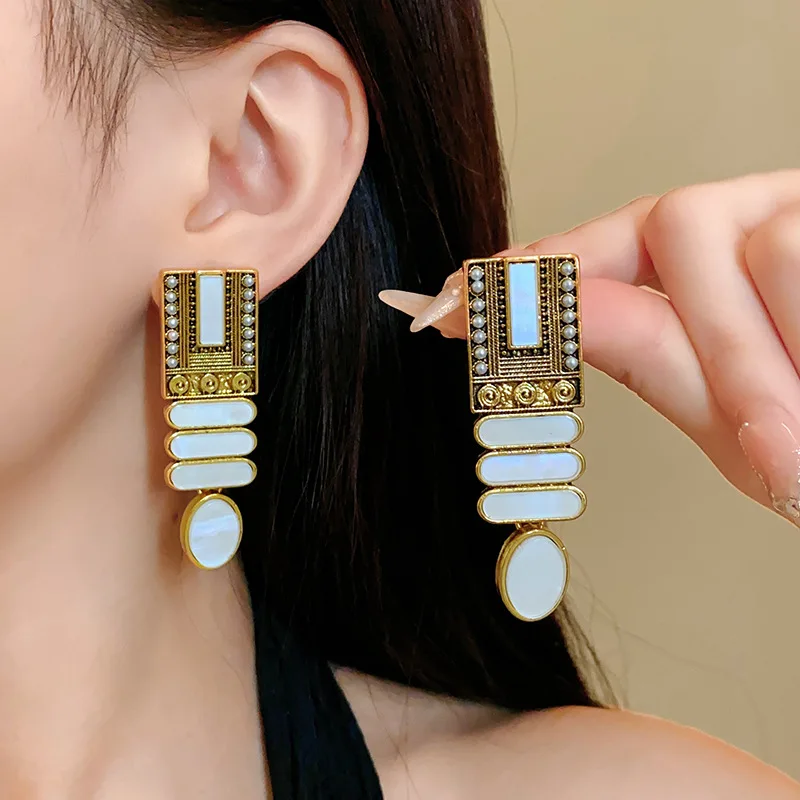 New White Square Oval Resin Artificial Imitation Pearl Geometric Dangle Earring Women Vintage Silver Needle Fashion Jewelry K-