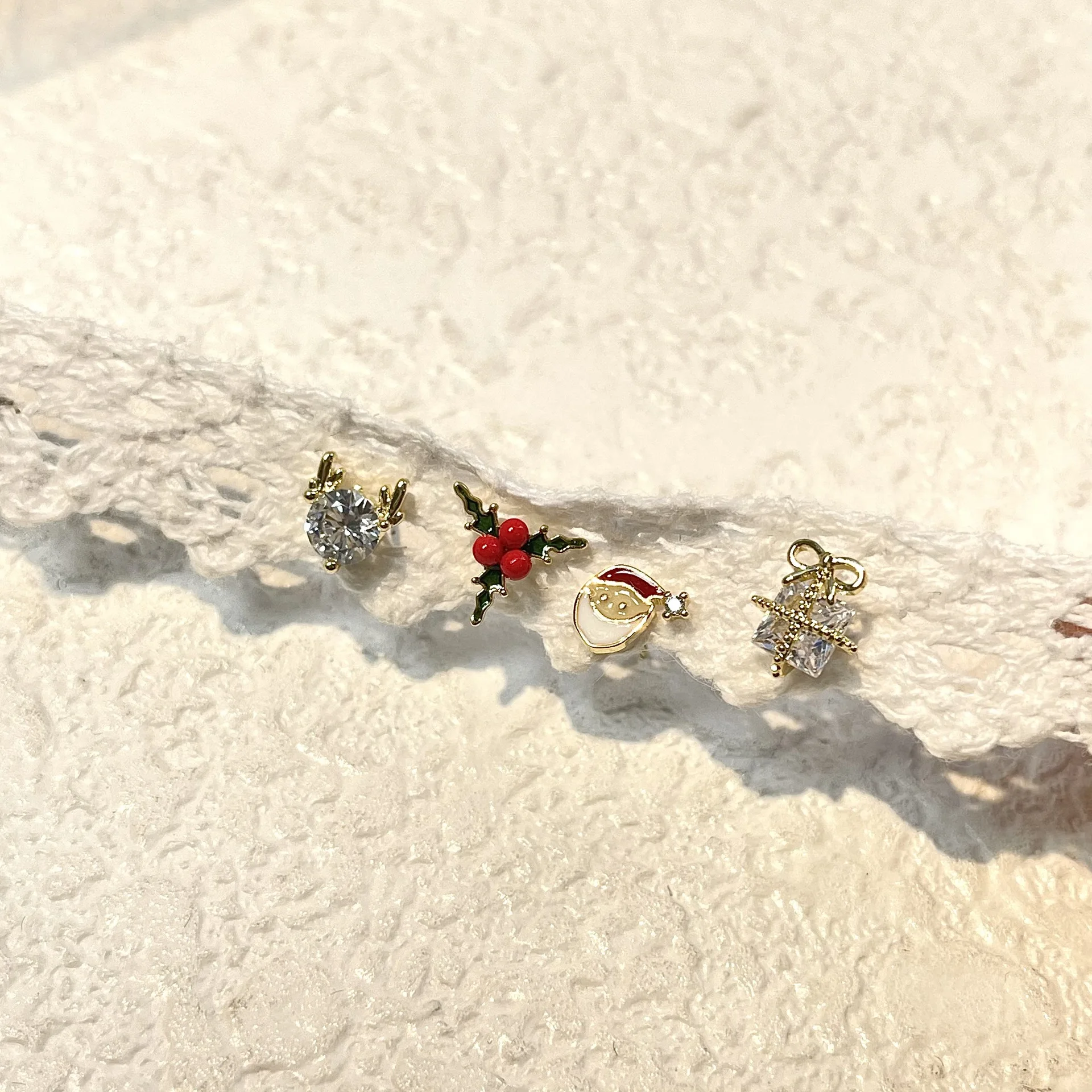 女性用マルチカラージルコニアイヤリング,4ピース,ドリップグ - Eve Jewelry & Watches Distribuidor Oficial Rolex Buenos Aires のレビューと価格