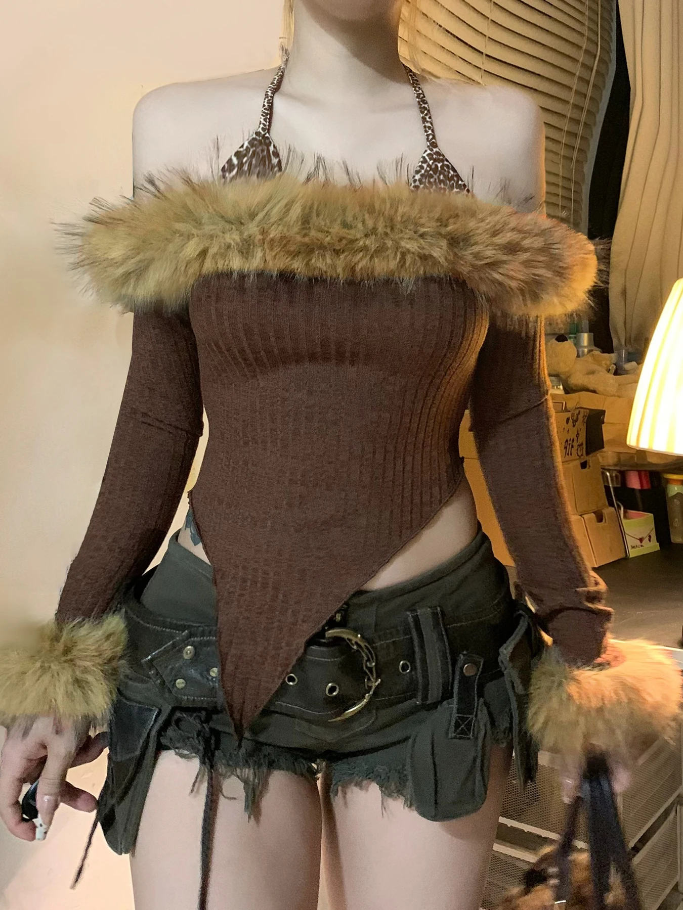 AltGoth Vintage Y2k Brown T-shirt Women Aesthetic Cyber Punk Streetwear Aesthetic Fur Patchwork Halter Irregular Hem Tee Tops