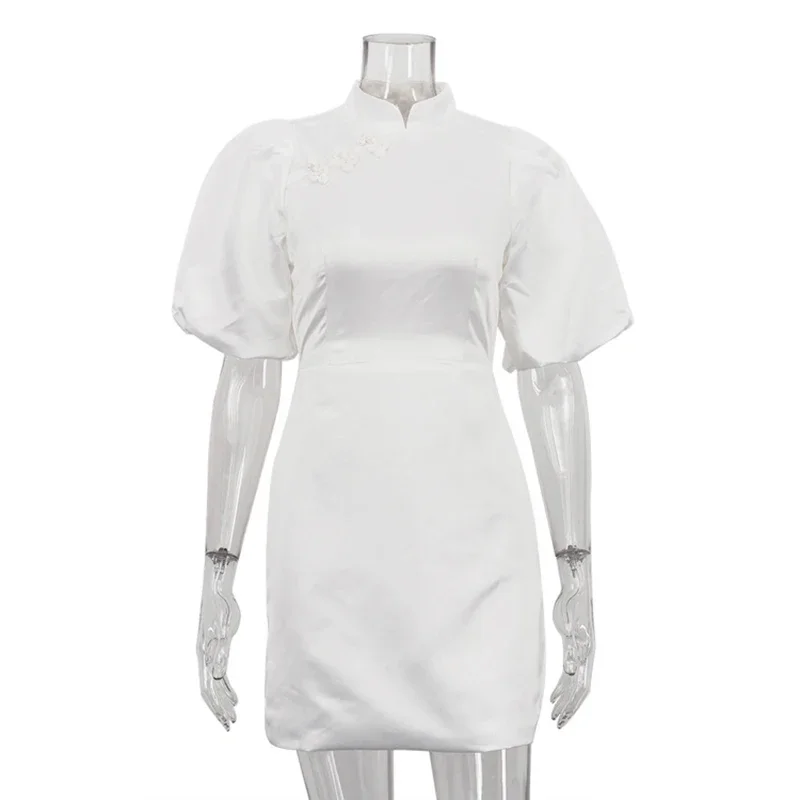 فستان قصير بأكمام منتفخة كلاسيكية للنساء بياقة واقفة فستان ستان أنيق بخصر عالٍ ملابس بيضاء للحفلات والتنقل #5