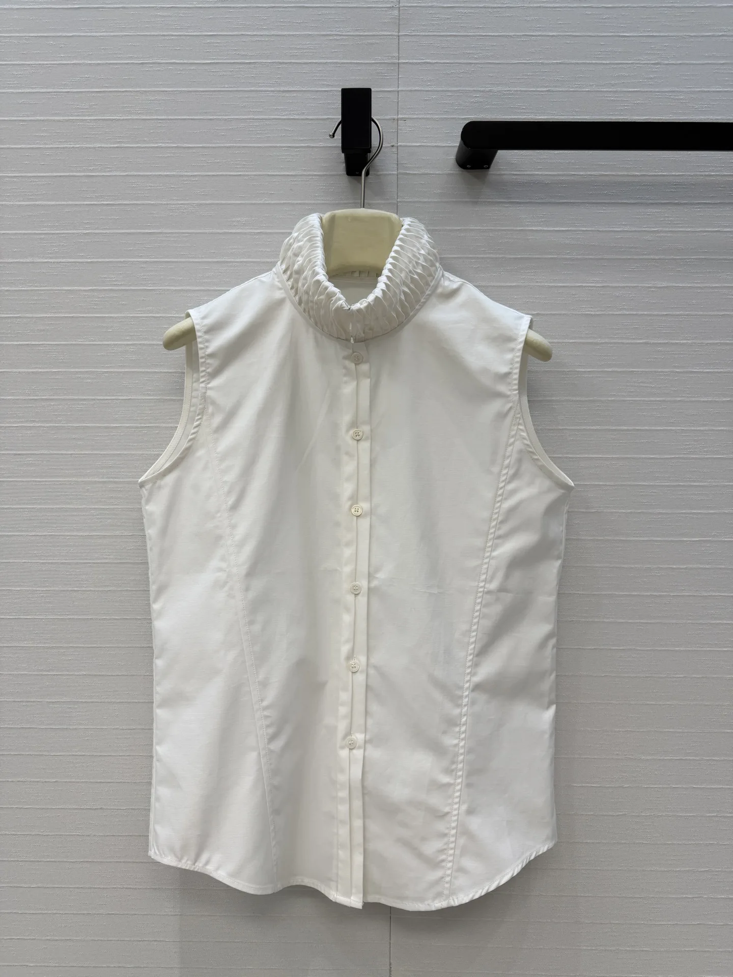 

Elegant Casual Cotton Shirt Women's Sleeveless Stand Collar Spring Summer Fashion Business Top with Wood Grain