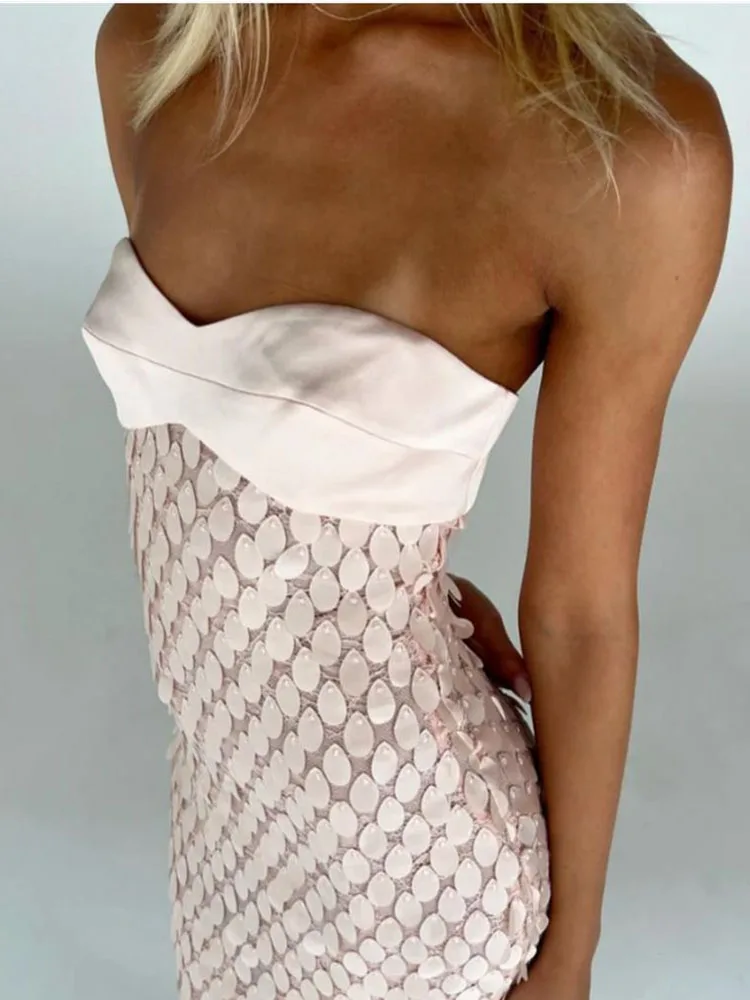 Abito lungo elegante senza spalline da donna con paillettes brillanti per le vacanze in spiaggia, abito estivo sexy rosa blu senza maniche