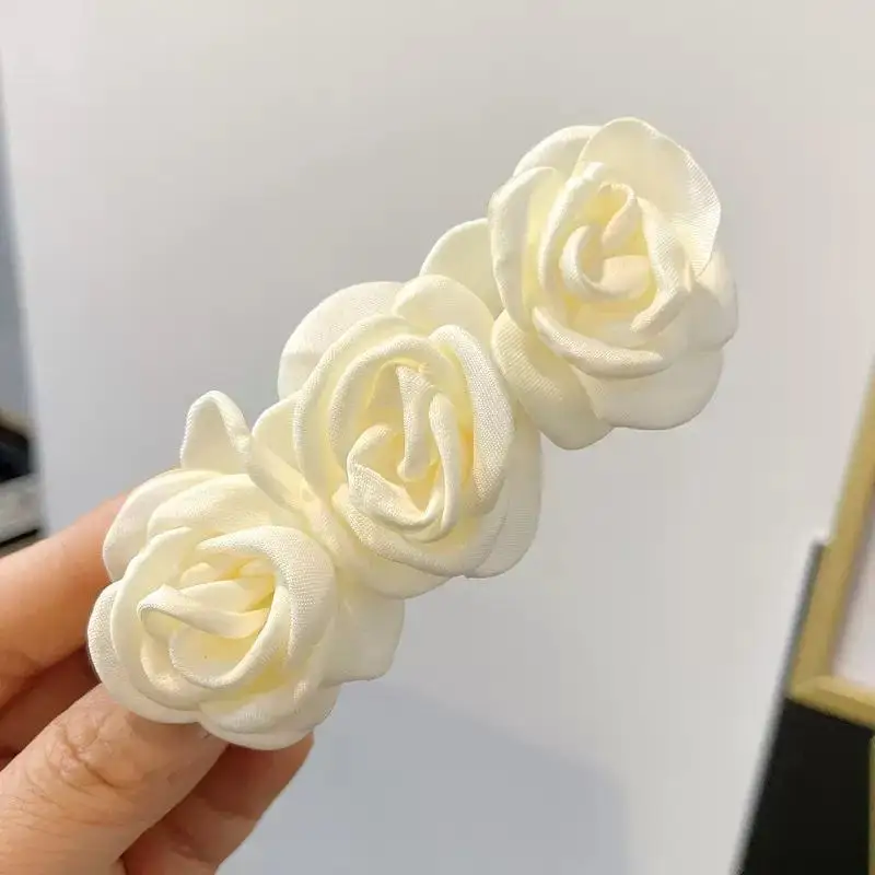1 Stück weiße Rosenblüten-Haarspangen für Frauen, elegante Organza-Satin-Haarspangen, Braut-Haarschmuck für Hochzeit, Party – Detail 3