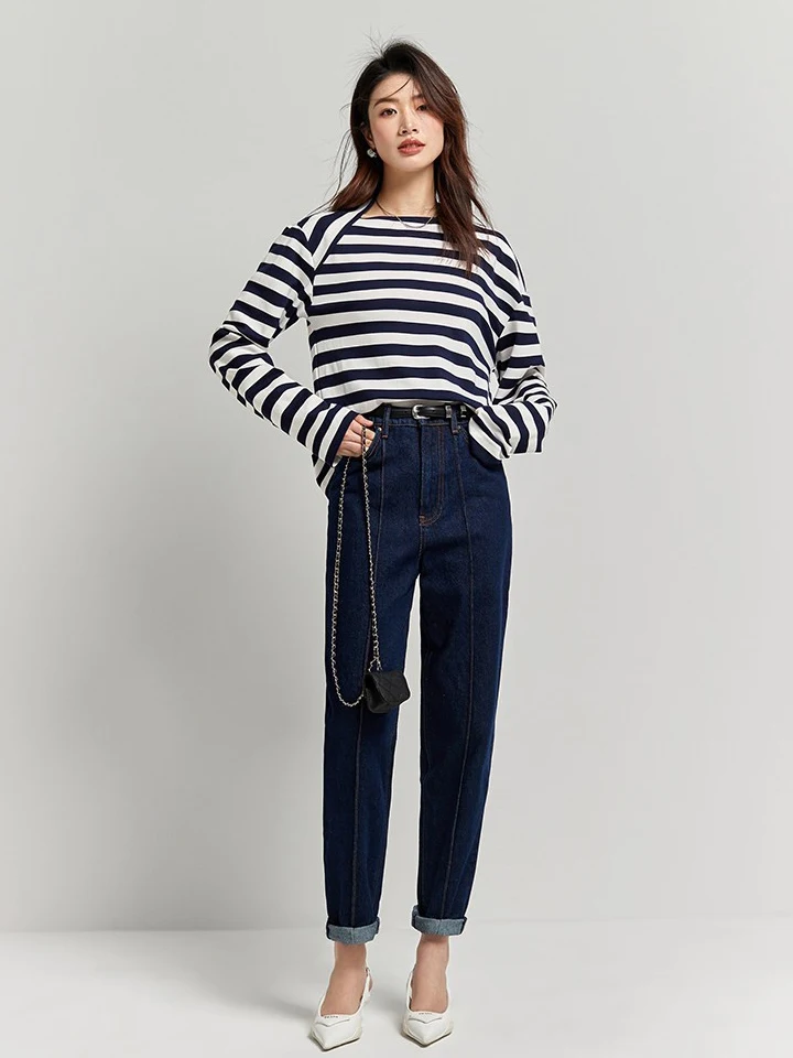 

Organic Cotton High Waist Tapered Jeans Faionable Structured Sewing Line Women's Premium Denim High Waist Tapered Fit