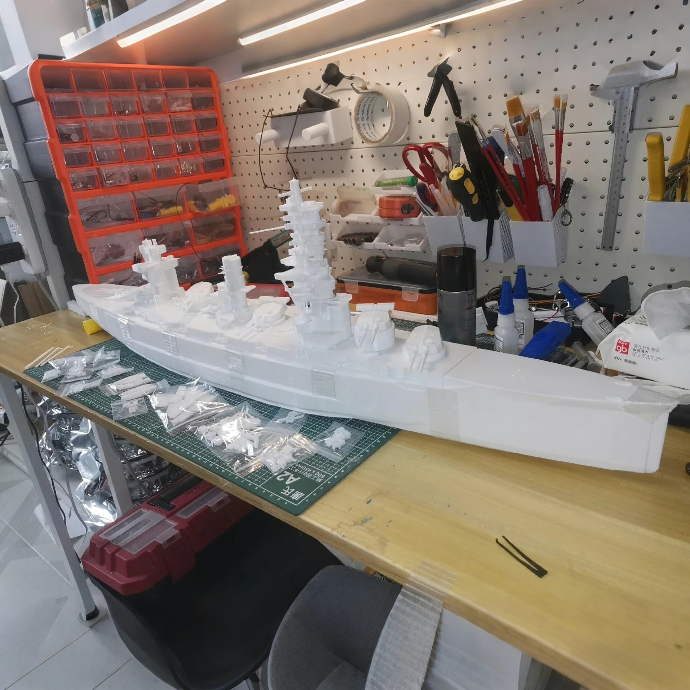 

1/200 RC Ships 106cm Fusor Series Battleship Remote Control Ship 3D Segmented Printed RC Boat Model Kit Ship Toy Warship Model