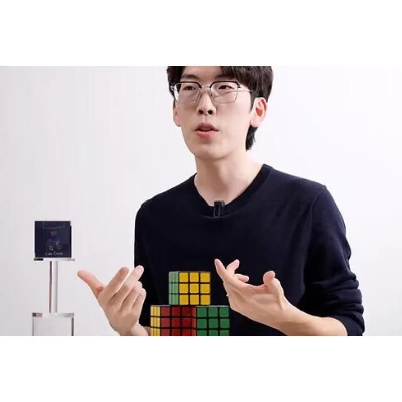 キューブキャッスル-by-ミョンジュン-ギミック-クローズアップマジックトリック-イリュージョンステージ-マギア-マジックキューブ-アピアリング-バニシング-マジシャン-マギア小道具