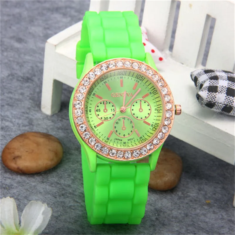 Fashion casual environmental friendly silicone Lady quartz Full diamond watch Student female classic vintage fashion clock