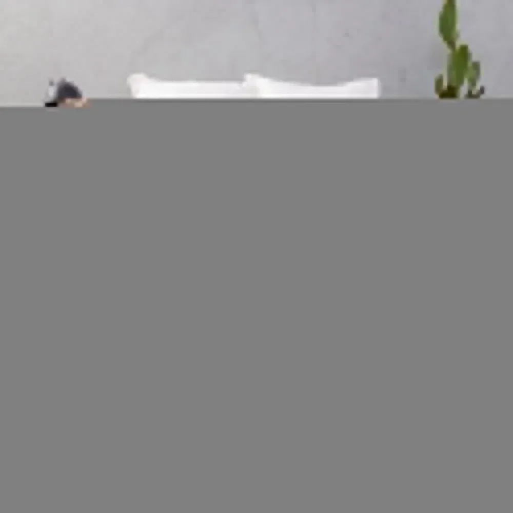 

Пушистый уютный плед для дома от Matthew Mizzi с изображением грузовика Kenworth