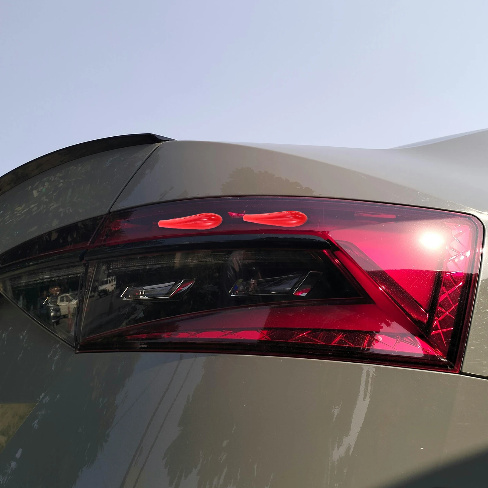 

6pcs Car Tail Spoiler Sticker Reflective Plastic Bumper Accessory Automotive Modified Part Reduce Wind Noise Protect Scratch
