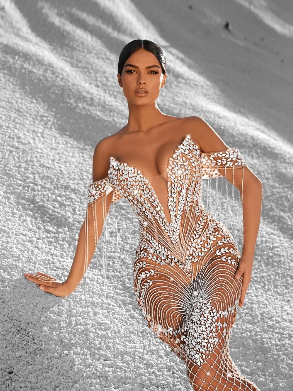 Bezauberndes schulterfreies Abendkleid, elegantes Partykleid mit Fransen und Perlen, romantisch, Kristall, A-Linie, bodenlang, Party