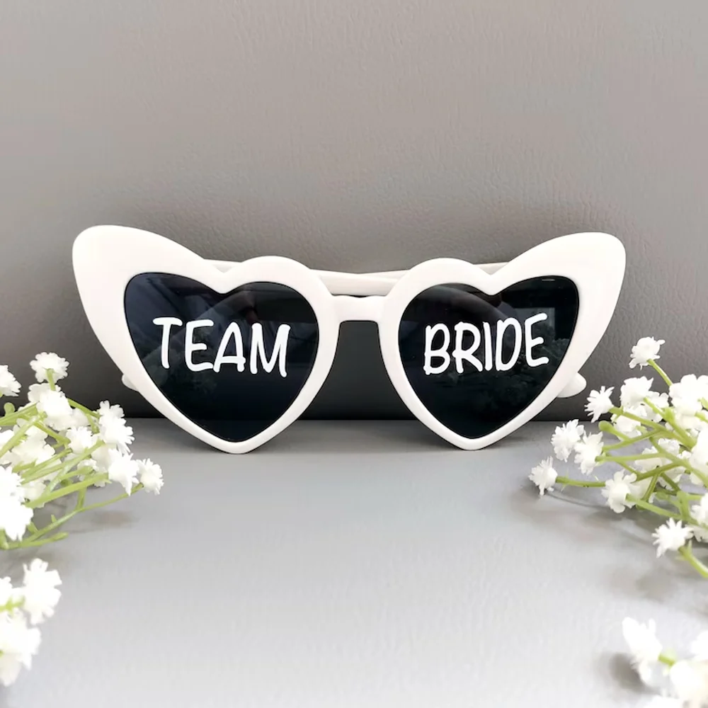 6 قطع من النظارات الشمسية العازبة على شكل قلب أبيض، ملصق لاصق لحفلات العزوبية وإكسسوارات حفلات الزفاف، فريق العروس