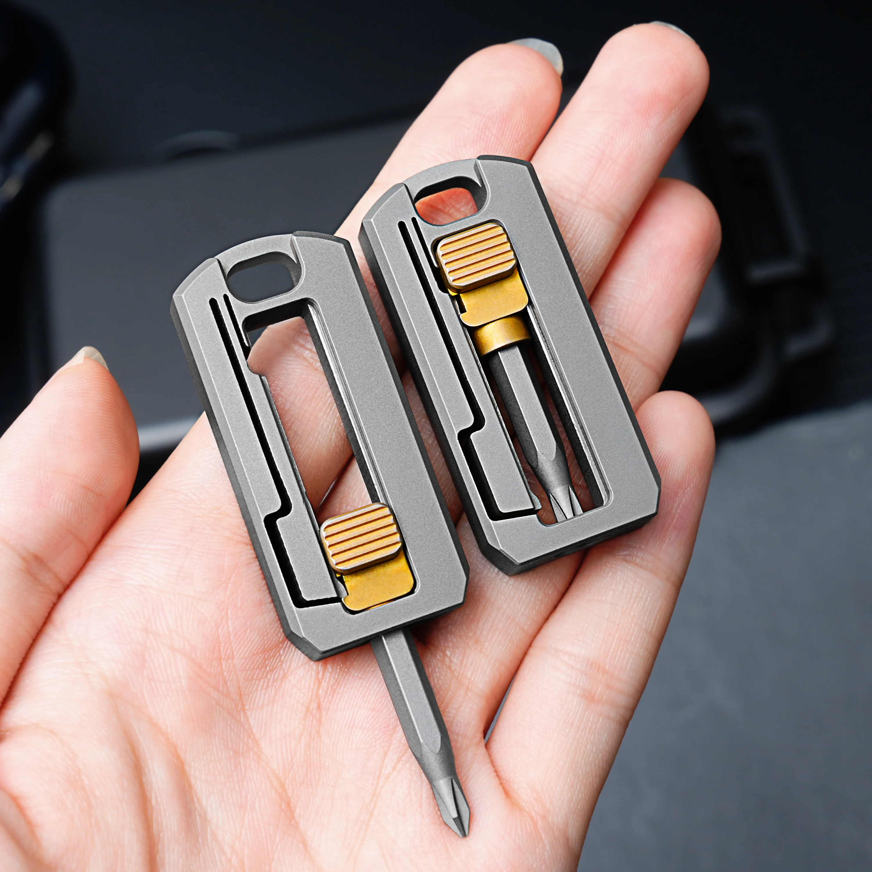 

Titanium Alloy Keychain Keyring Small Service Screwdriver Combination Multi Functional Portable Outdoor EDC Tool