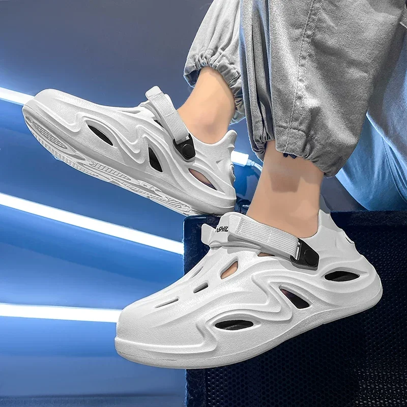 الرجال الصنادل في الهواء الطلق النعال الرياضية الشاطئ الشرائح تنفس قباقيب الرجال النساء أحذية للحديقة غير رسمية عدم الانزلاق الرجال الصنادل في الهواء الطلق