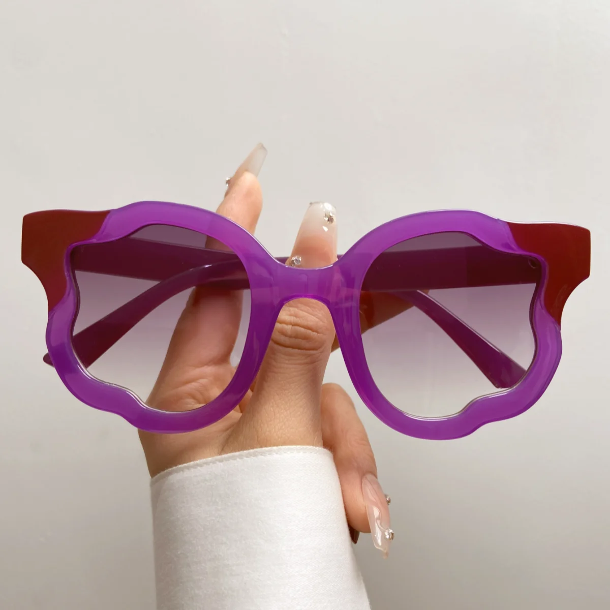 

Women's classic irregular fashion sunglasses Y2k Jelly colored stage show decorative glasses Hiking riding handsome sunglasses