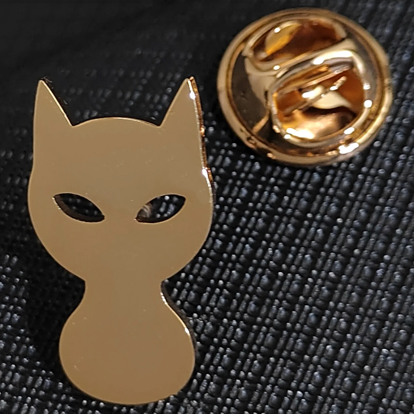 Skull stainless steel badge, camera gold plated men\'s lapel pin, fishtail collar pin, eagle brooch, party favor