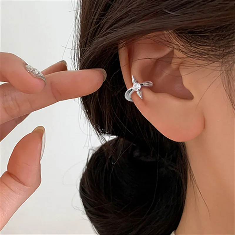 

Silver Plated Ear Cuff Clip on Earrings for Women Girls No Pierced Crystal Cross Earcuff Ear Wrap Clips Jewelry ps096