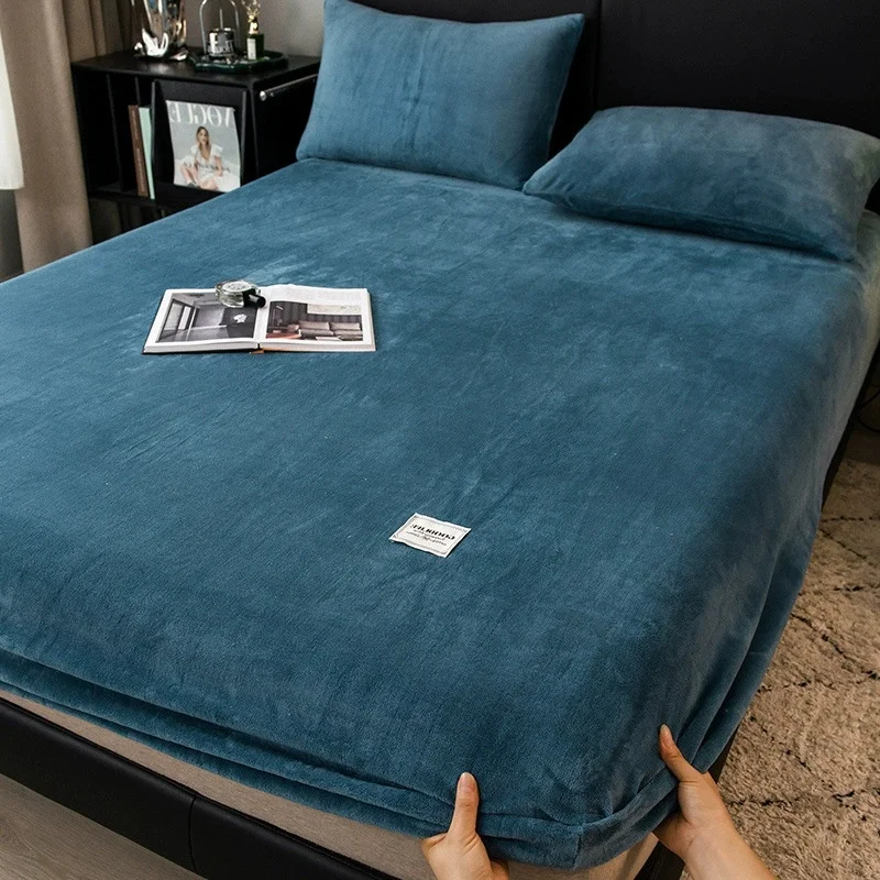 1 Pcs Winter Milk Velvet Fitted Bed Sheet Nordic Solid Color Plush Mattress Protective Cover Thick Warm Non-Slip Mat for Home