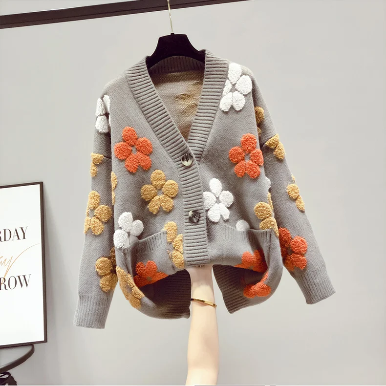 2023 spring and autumn fashion new women\'s knitted long-sleeved v-neck sweater cardigan jacket women loose western style