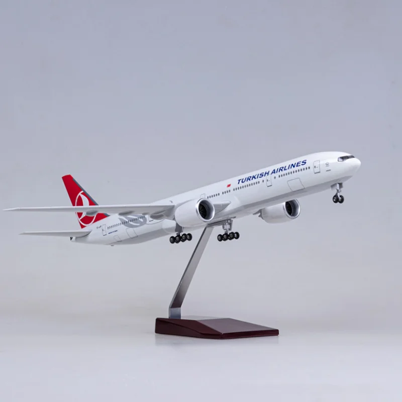 

1:157 Scale Model B777 Aircraft Turkish Air Airlines With Light and Wheel Diecast Resin Airplane Collection Display Toys Gifts