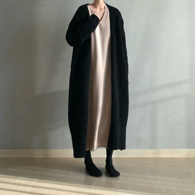 

Women's Autumn/winter New Korean Version of Loose Temperament Knitted Coat Retro Thin Lazy Long Over The Knee Sweater Cardigan