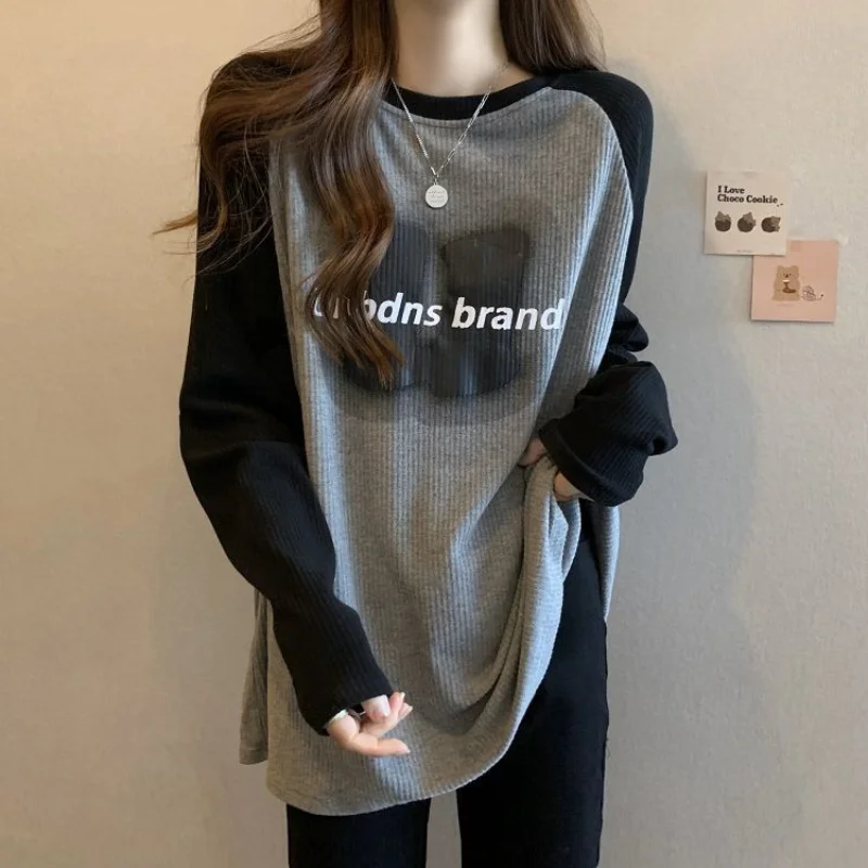 Long Sleeved Printing Letter T-shirt Women\'s Autumn and Winter Loose Fitting and Slimming Bottoming Shirtversatile Casual Top