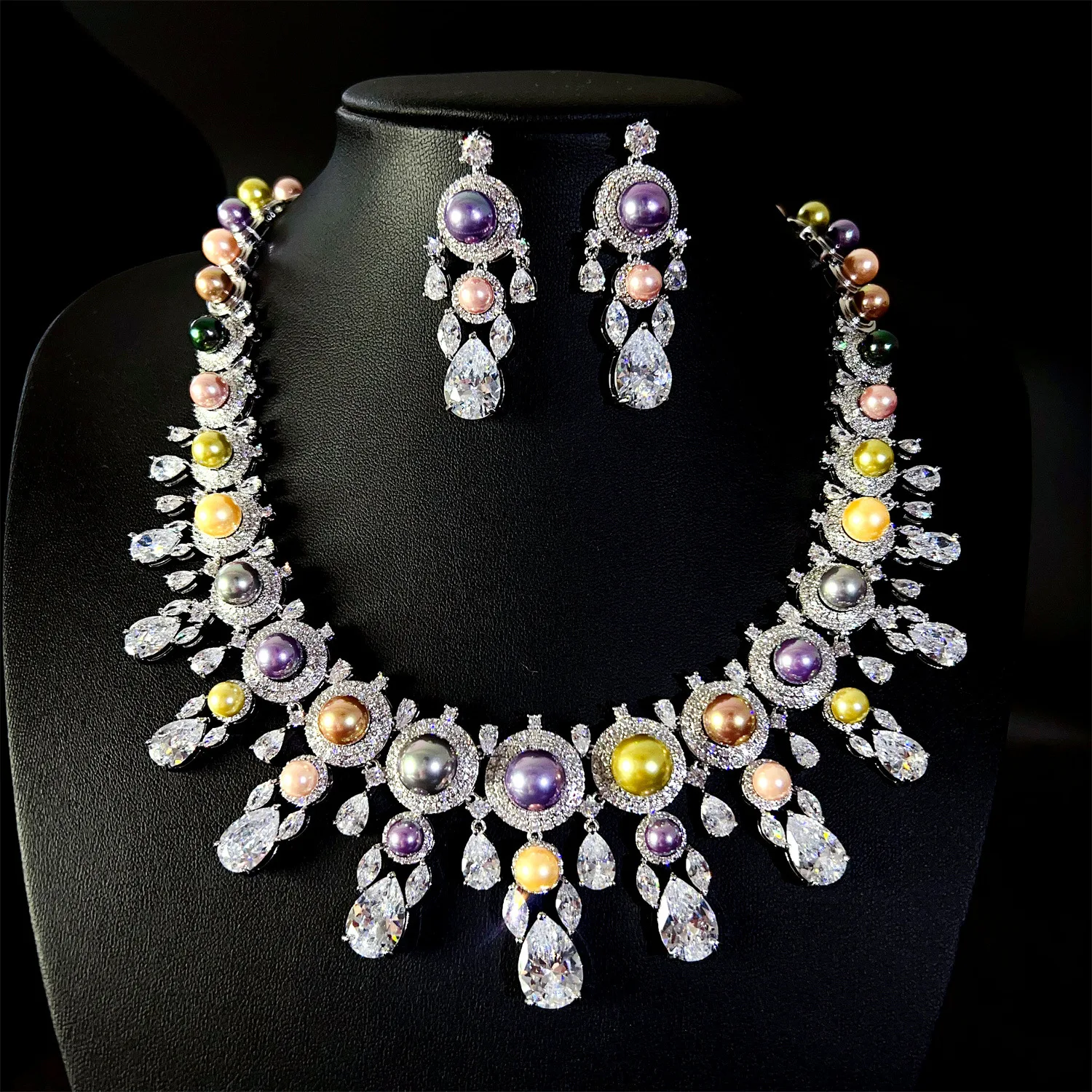 

2025 New Luxury Personalized sliver color Pearl Necklace Earrings Women's Dress Decorative Jewelry Wedding Ball Gift M-825