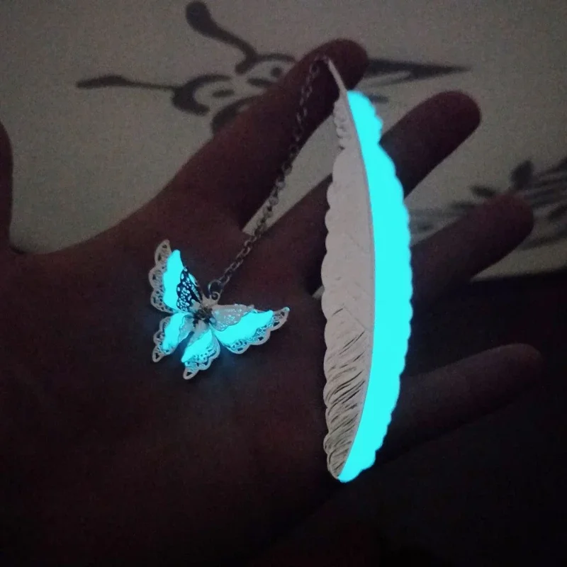 Marcapáginas de plumas de Metal Retro luminoso para niños, marcapáginas de búho, libélulas, mariposas, regalo, accesorios de papelería