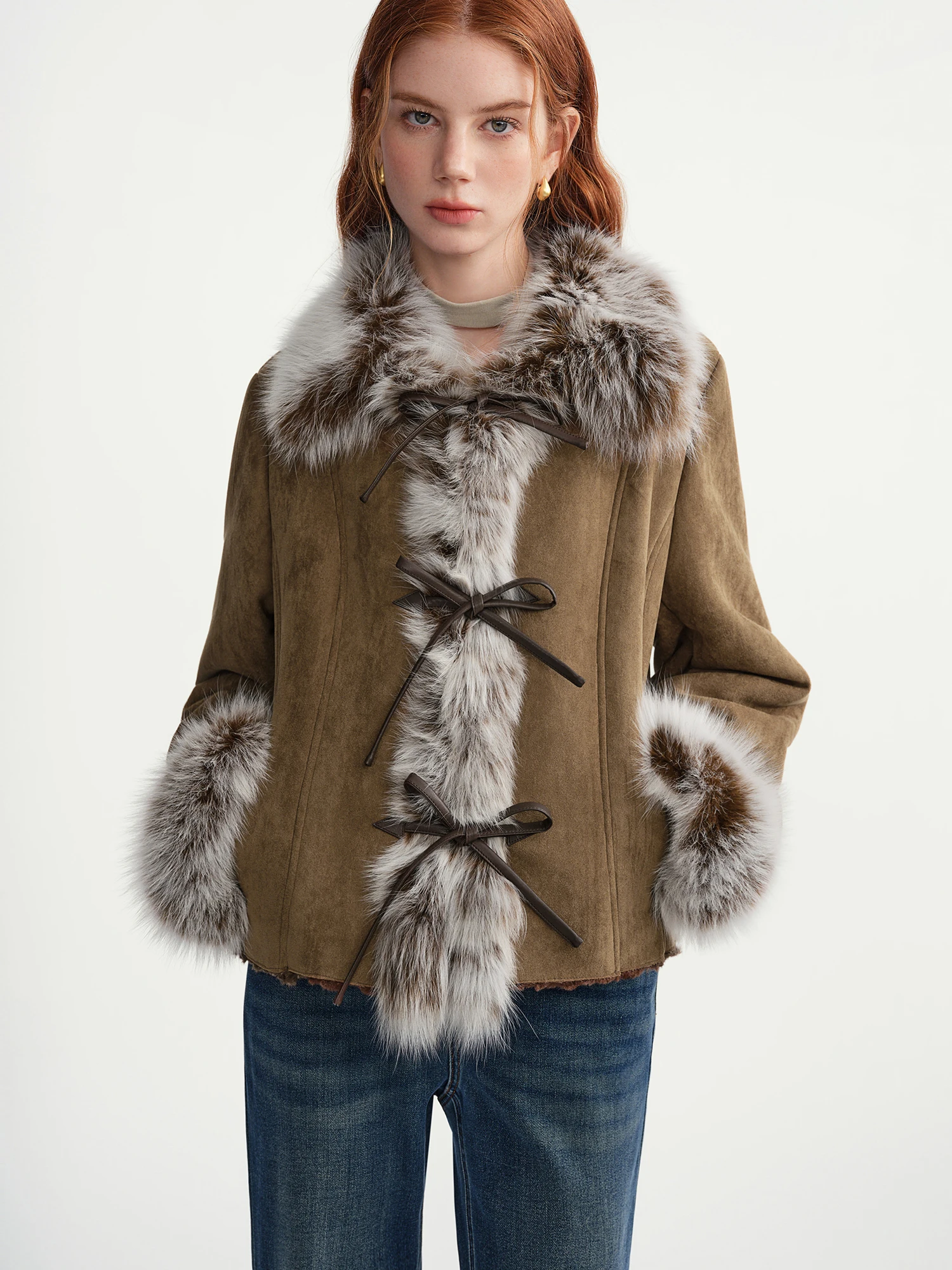 เสื้อแจ็คเก็ตขนสั้นสไตล์วินเทจสำหรับผู้หญิง รุ่น DUSHU [Warm Winter Mocha] ประจำฤดูใบไม้ร่วงและฤดูหนาวปี 2025  ตกแต่งด้วยขนสุนัขจิ้งจอก สีน้ำตาล  ทรงหลวม  แฟชั่นสตรีทแวร์  ทันสมัย