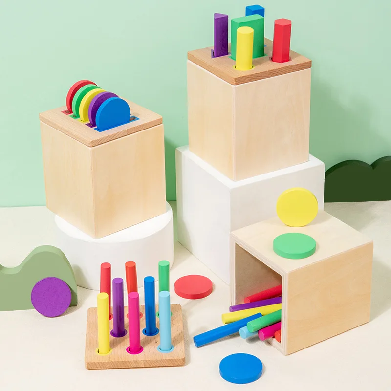 Gioco sensoriale per bambini creativi Giocattolo Scatola di smistamento di forme di colore Permanenza dell'oggetto Moneta Stick Giocattolo educativo precoce in legno per bambini parrocchiali