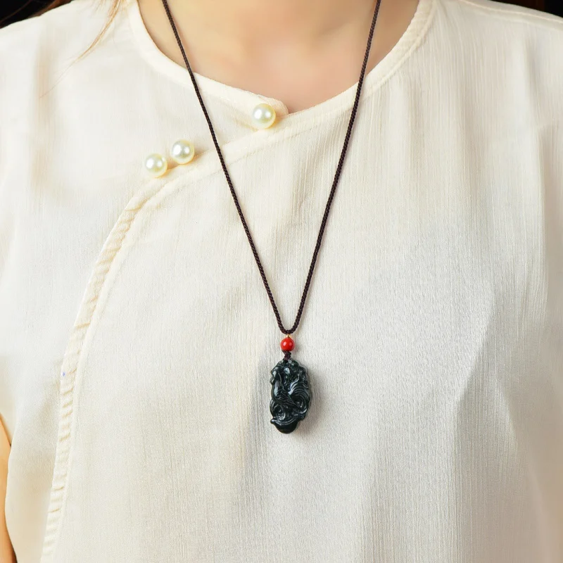 

Изысканный кулон в виде петуха зодиака Hetian Jade