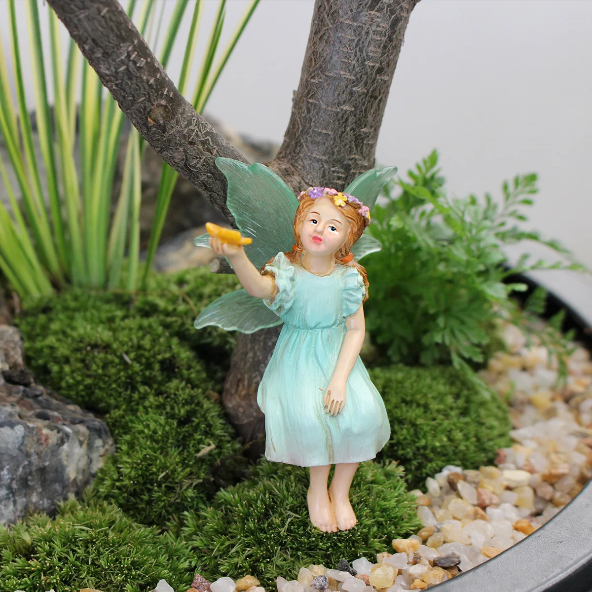 ‌Glowing Resin Fairy Statue - Cute Table Decor for Bedroom & Cafe